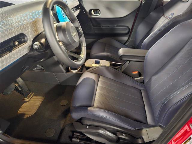 Certified 2025 MINI Cooper S FWD image 15