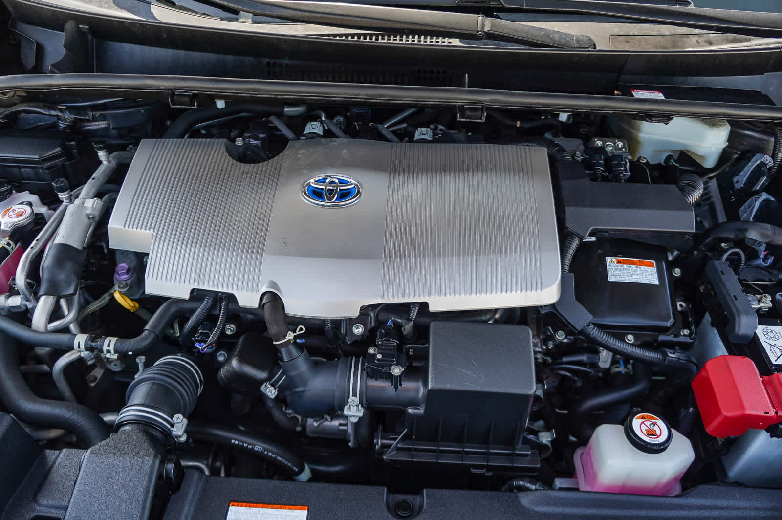 Certified 2021 Toyota Prius Prime XLE w/ Carpet Mat Package (TMS) FWD image 30
