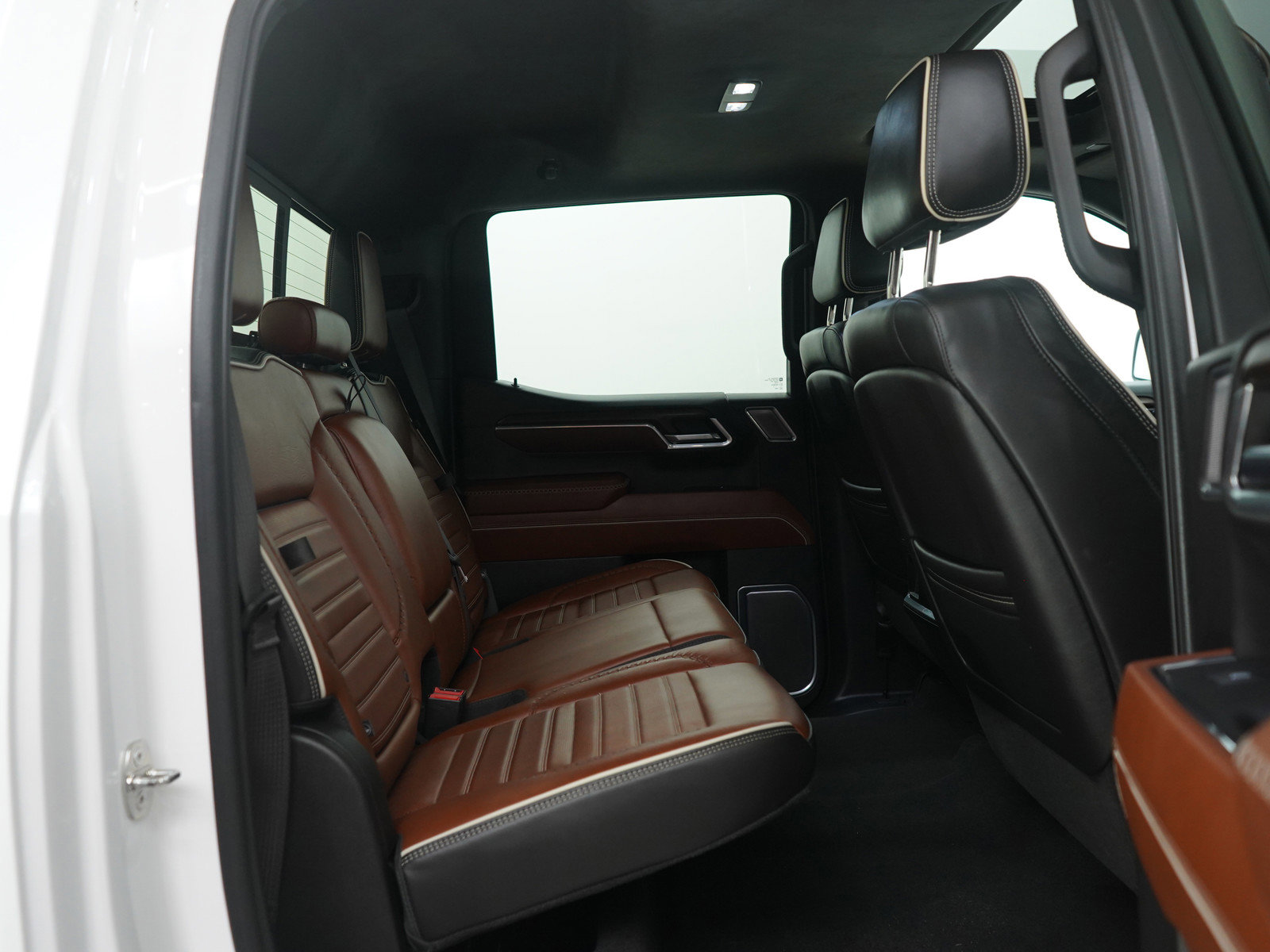 Used 2023 GMC Sierra 1500 Denali Ultimate image 11