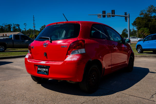 Used 2009 Toyota Yaris 2-Door Hatchback FWD image 18