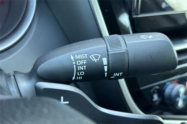 Used 2021 Toyota Camry XSE image 40