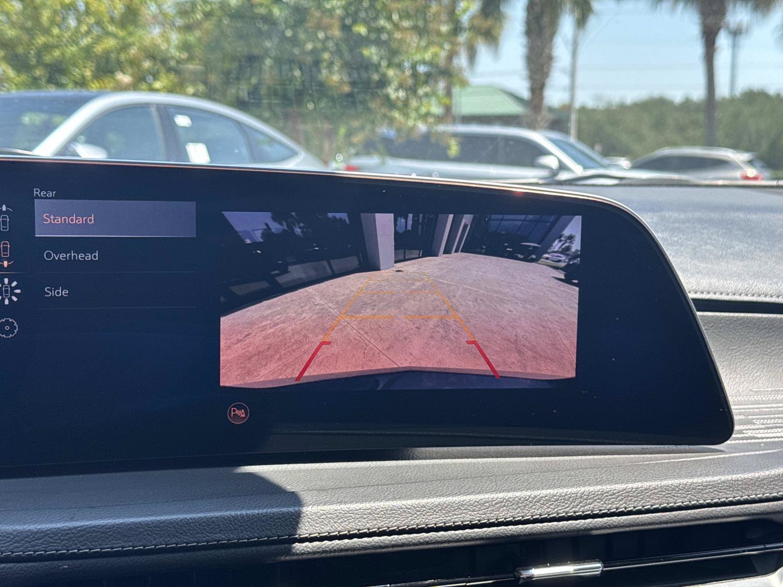 Used 2025 Cadillac XT4 Premium Luxury FWD image 23