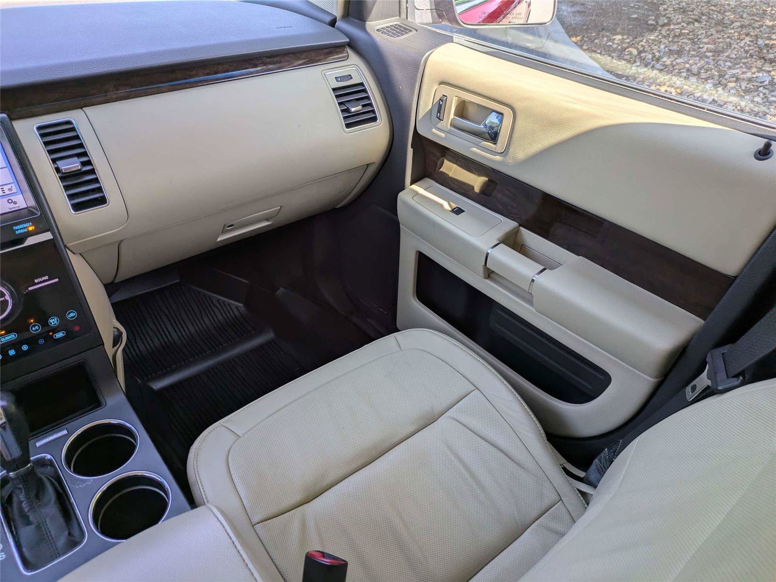 Used 2019 Ford Flex Limited w/ Equipment Group 301A FWD image 20