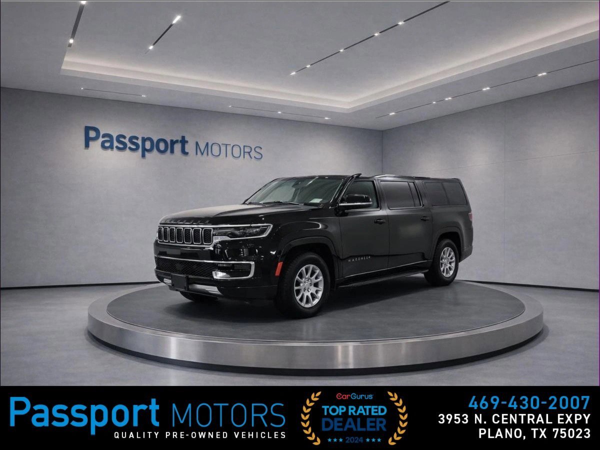 Used 2023 Jeep Wagoneer 2WD w/ Convenience Group I image 3