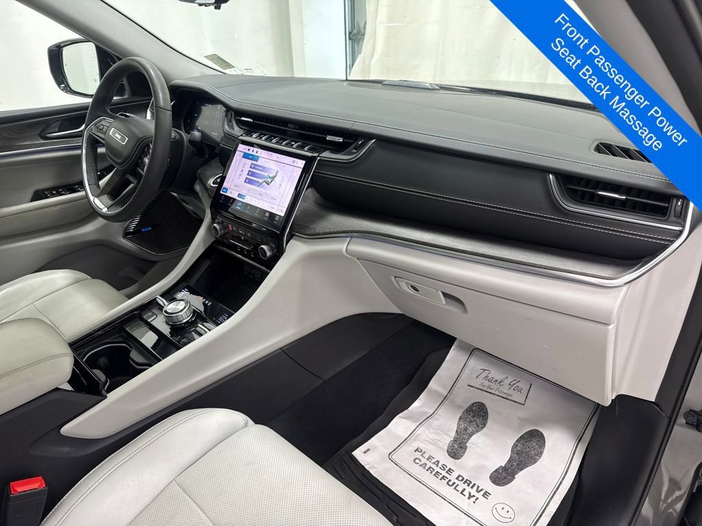 Used 2022 Jeep Grand Cherokee Overland w/ Luxury Tech Group IV image 10