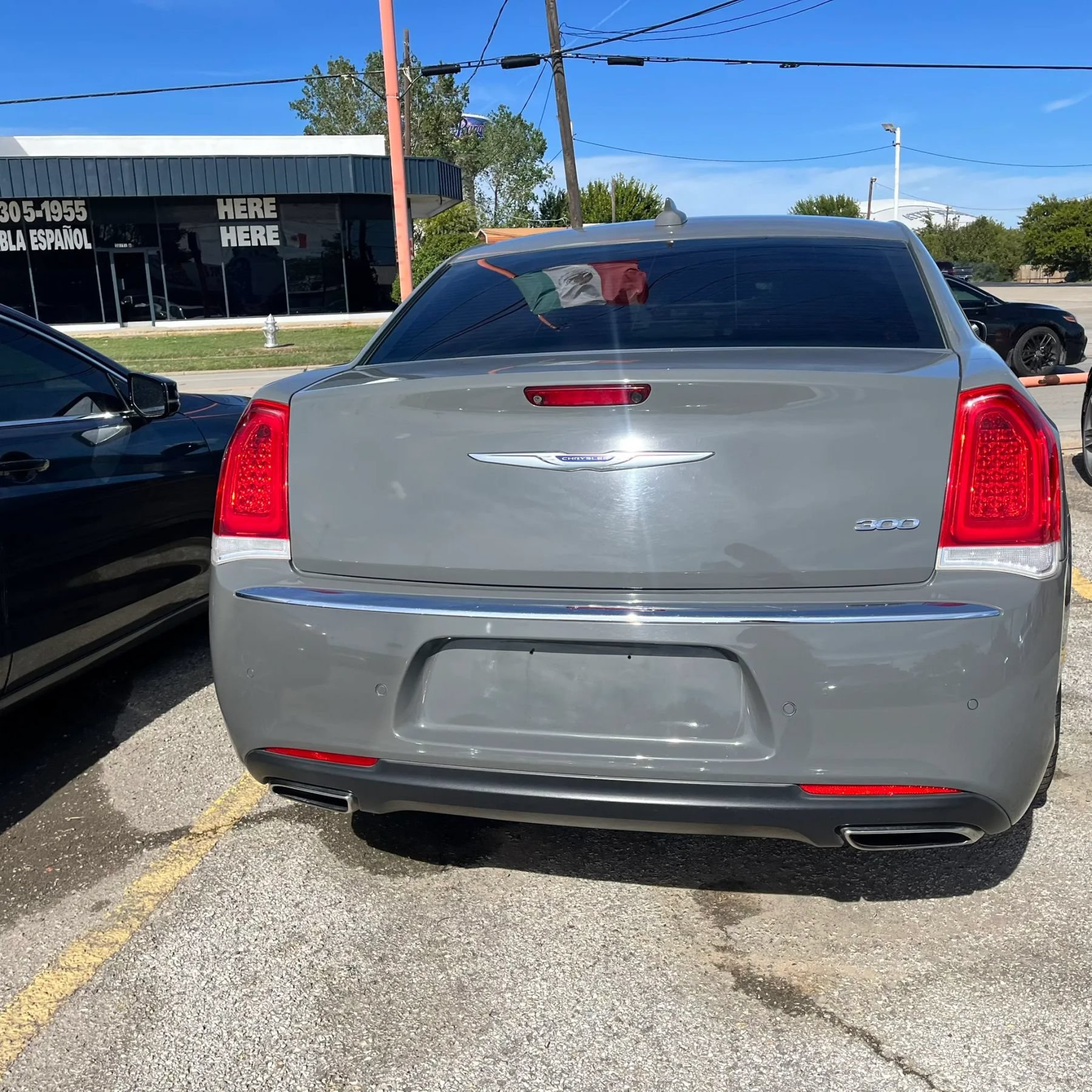 Used 2019 Chrysler 300 Limited w/ Safetytec Plus Group RWD image 6