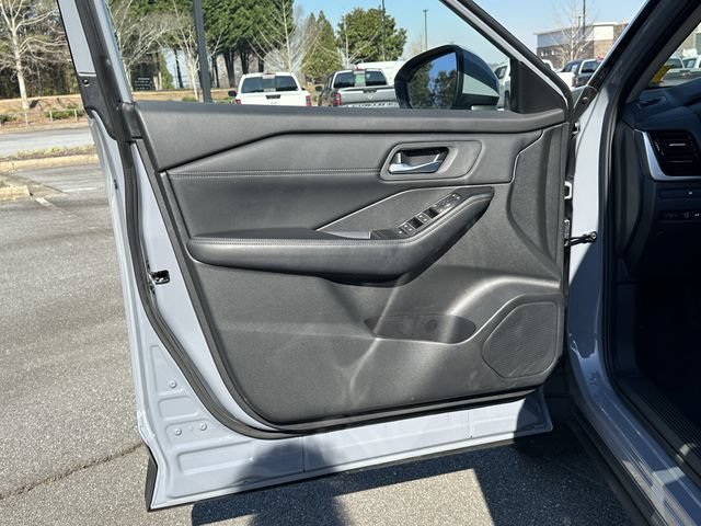 Certified 2025 Nissan Rogue SL AWD/4WD image 12