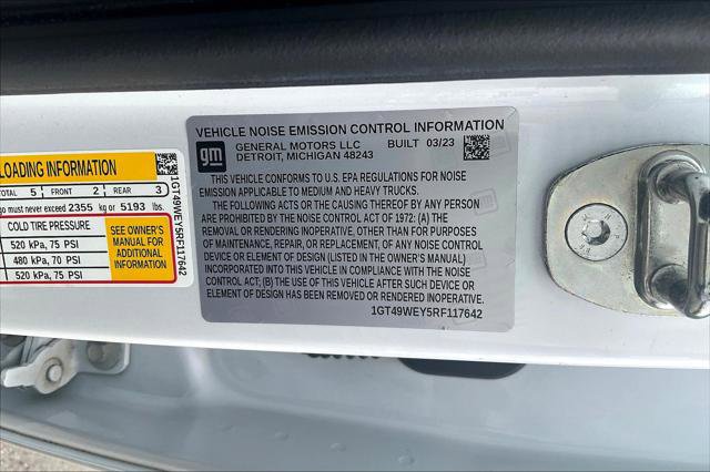 Used 2024 GMC Sierra 3500 Denali w/ Technology Package image 17