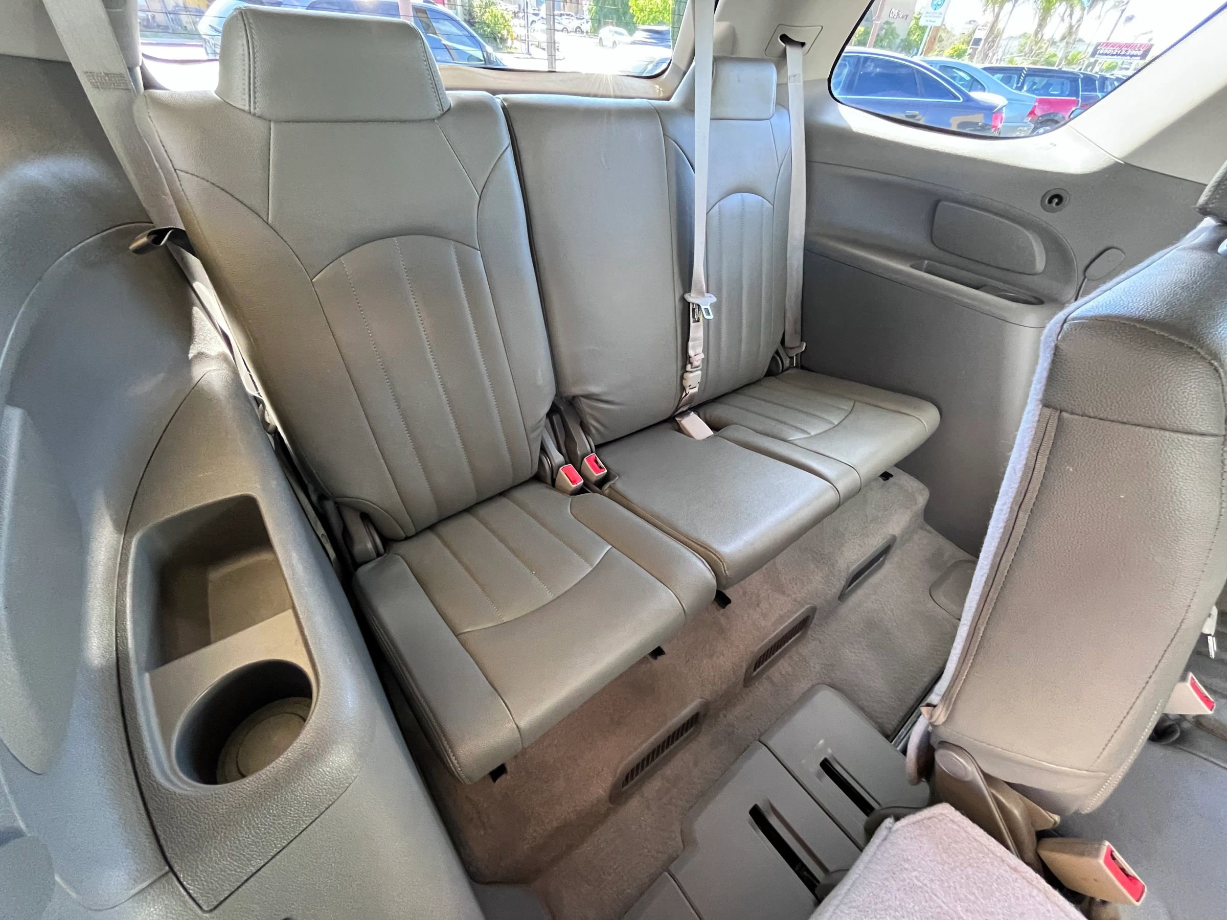 Used 2015 GMC Acadia SLE FWD image 14