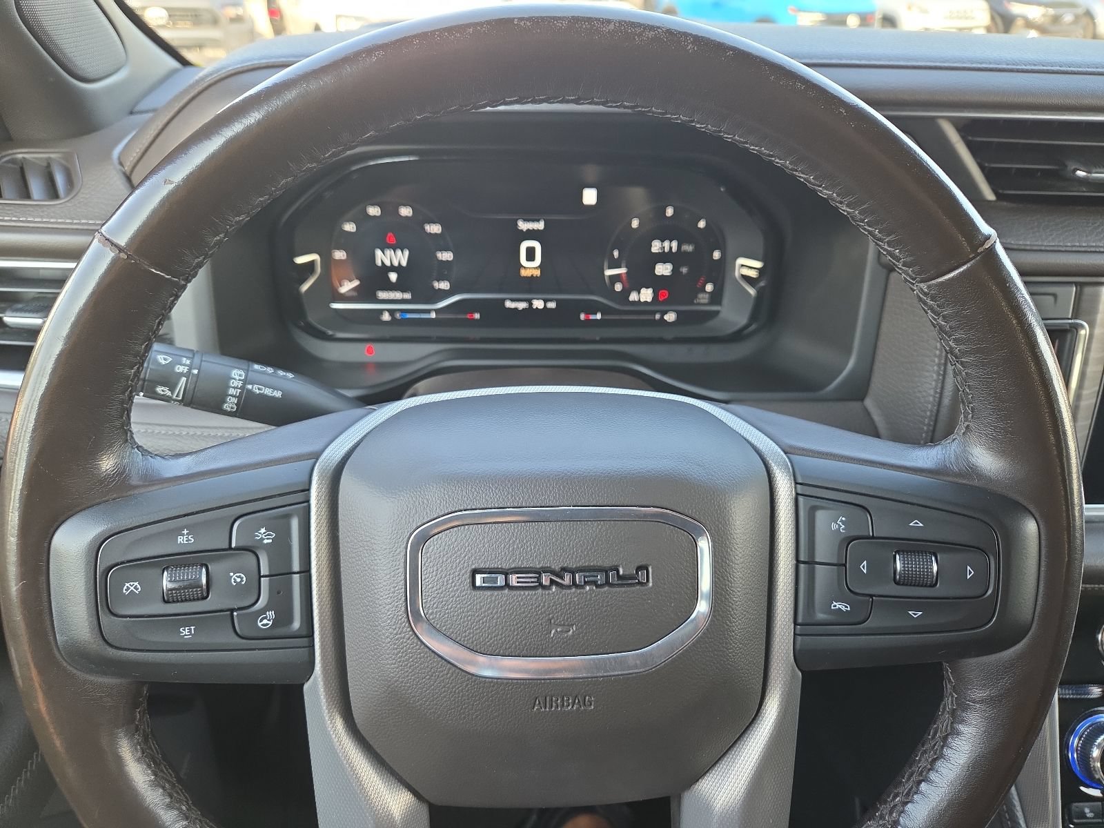 Used 2022 GMC Yukon Denali w/ Denali Premium Package AWD/4WD image 24