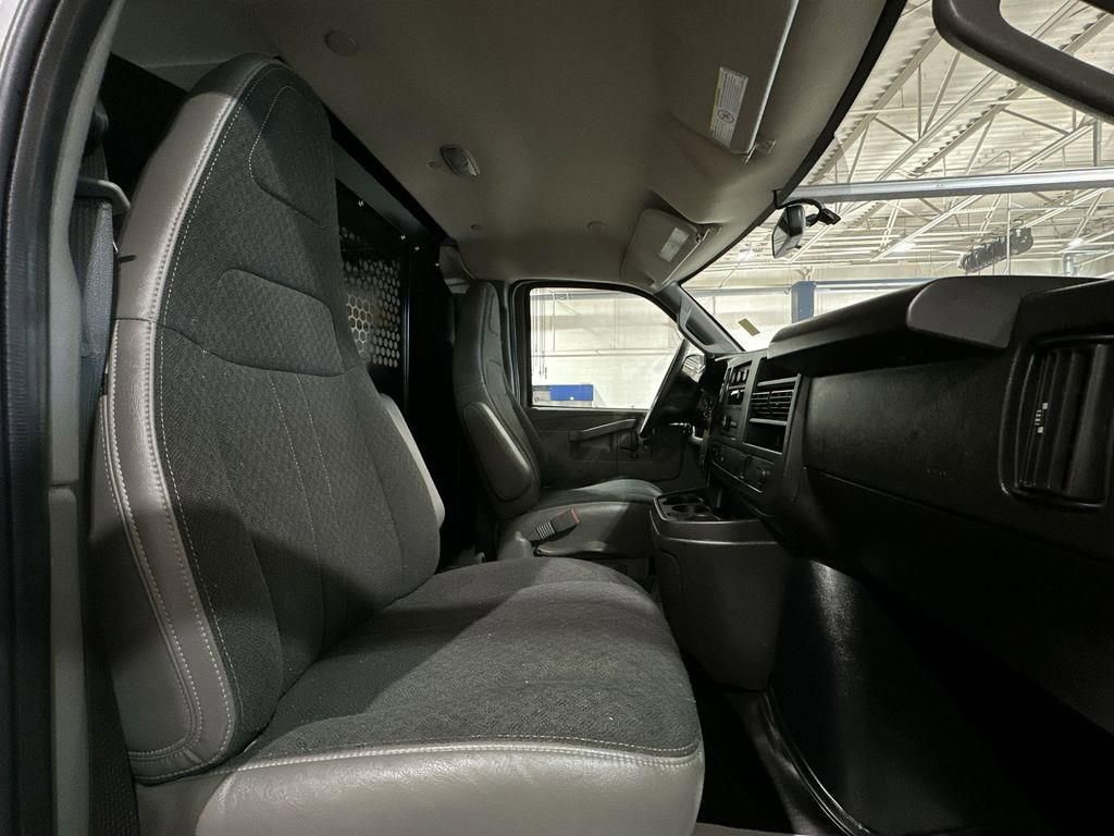Used 2024 GMC Savana 2500 w/ Driver Convenience Package image 23
