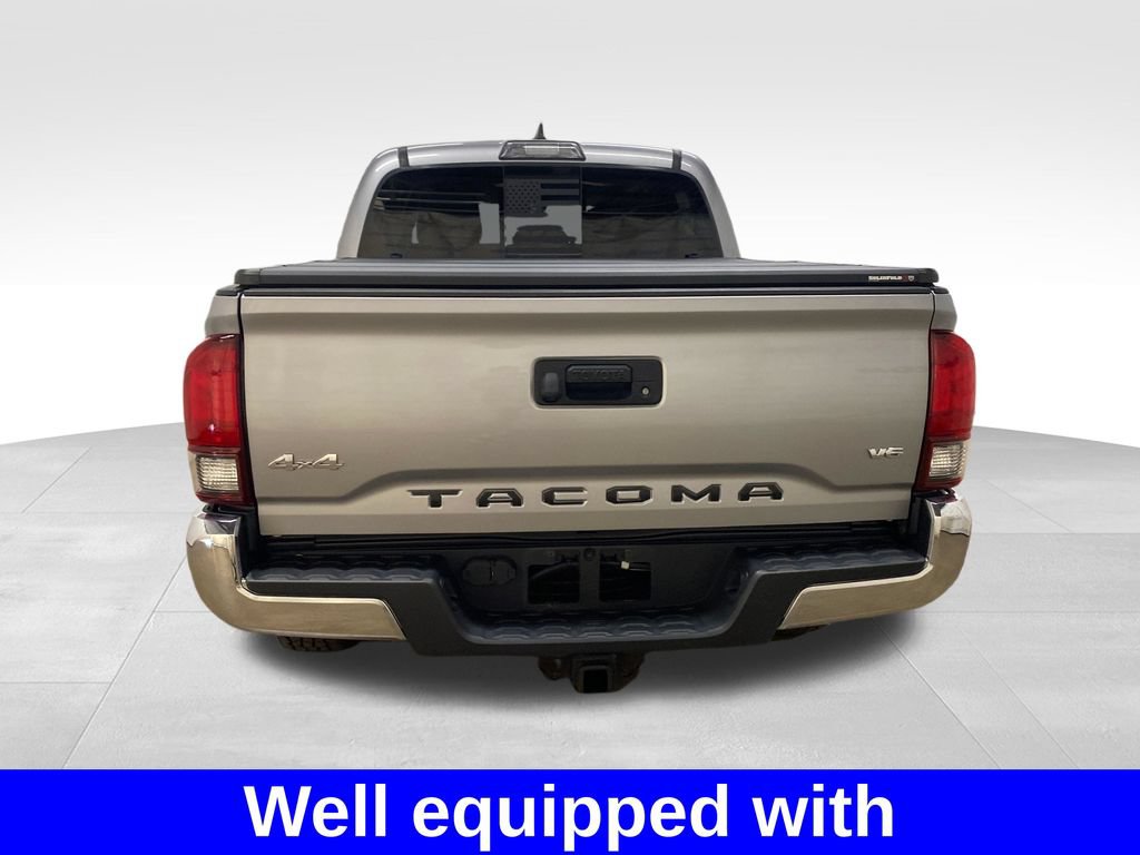 Used 2019 Toyota Tacoma SR5 AWD/4WD image 3