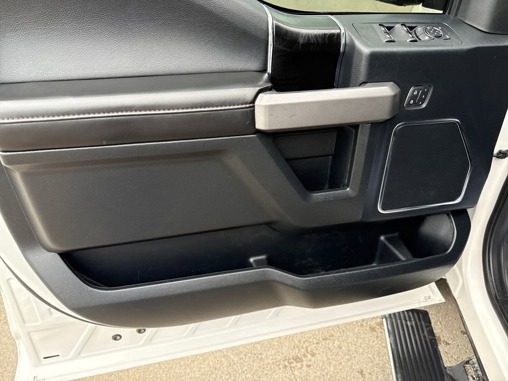 Used 2019 Ford F150 Platinum w/ Equipment Group 701A Luxury image 10