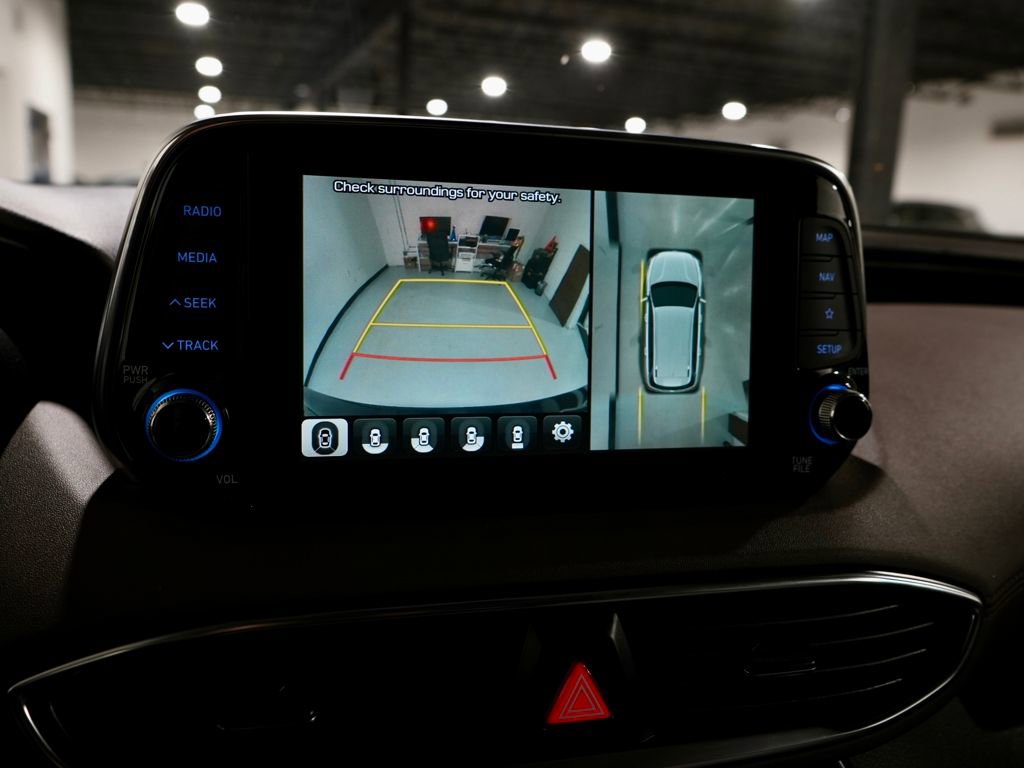 Used 2020 Hyundai Santa Fe Limited image 5