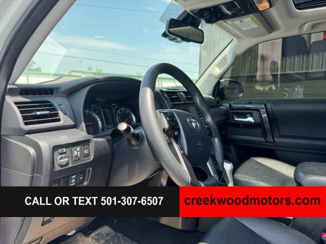 Used 2022 Toyota 4Runner TRD Off-Road Premium AWD/4WD image 8