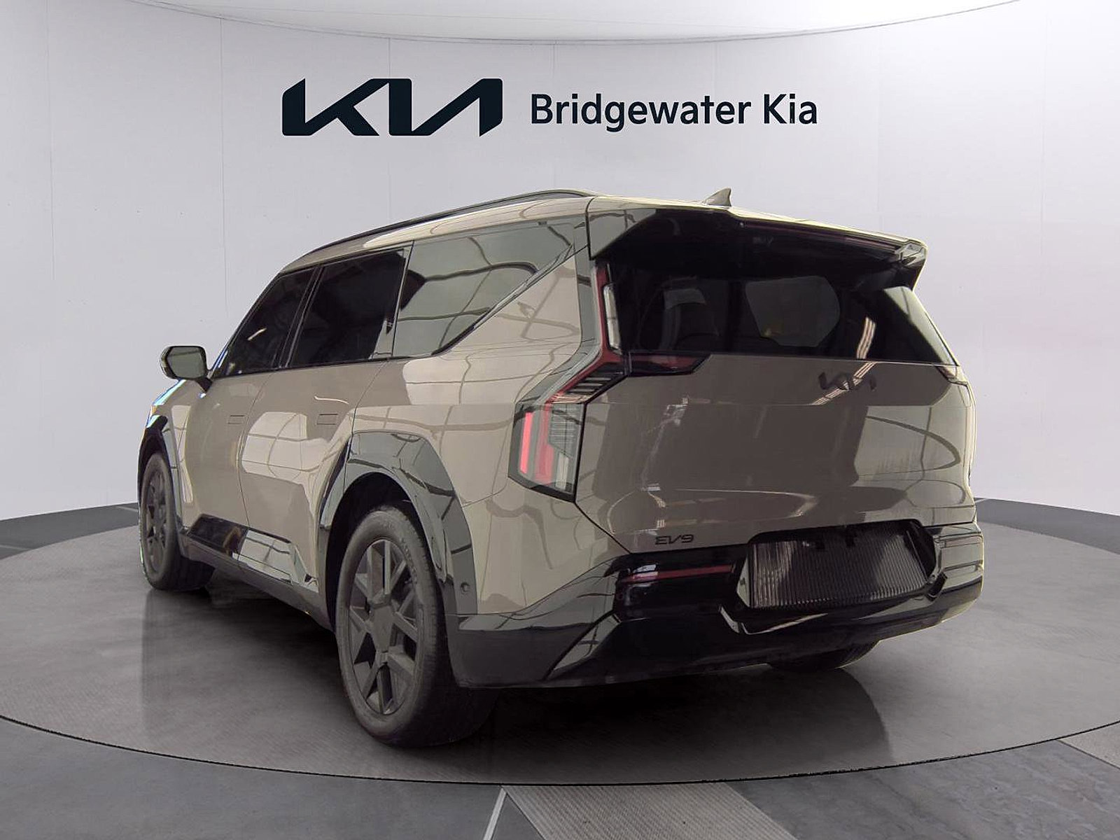 Certified 2026 Kia EV9 Land w/ Nightfall Edition Package image 4