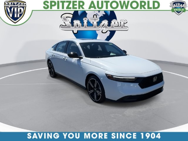 Used 2025 Honda Accord Sport image 2