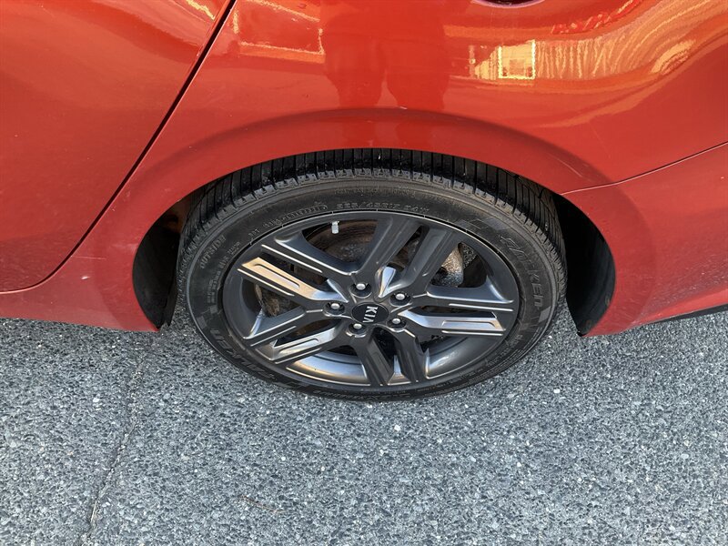Used 2019 Kia Forte EX w/ Option Group 020 FWD image 11