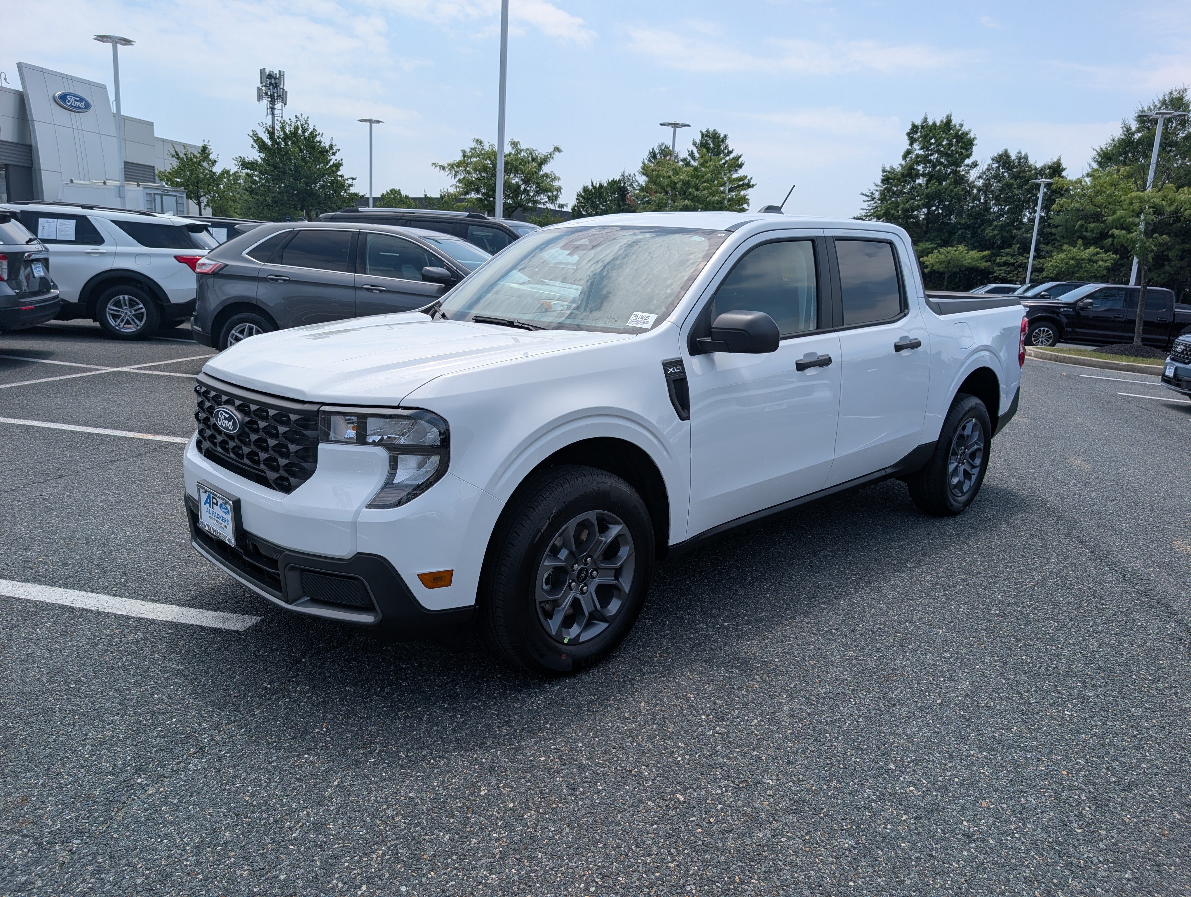 New 2026 Ford Maverick XLT w/ Equipment Group 301A AWD/4WD image 4