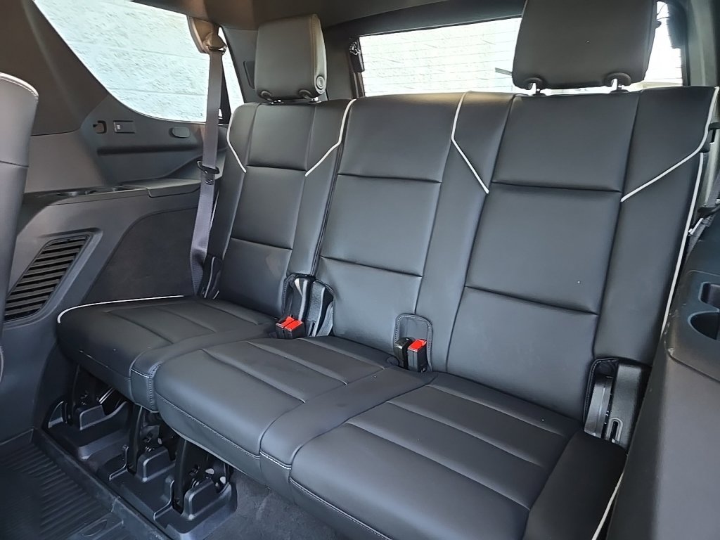 Certified 2024 Cadillac Escalade Premium Luxury AWD/4WD image 21