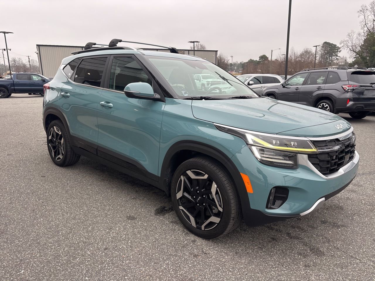 Used 2024 Kia Seltos SX w/ SX Sunroof Package image 9