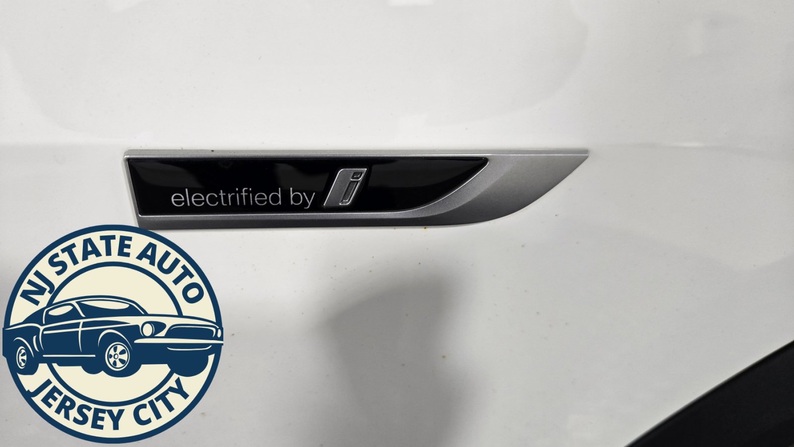 Used 2023 BMW X5 xDrive45e w/ Climate Comfort Package image 37