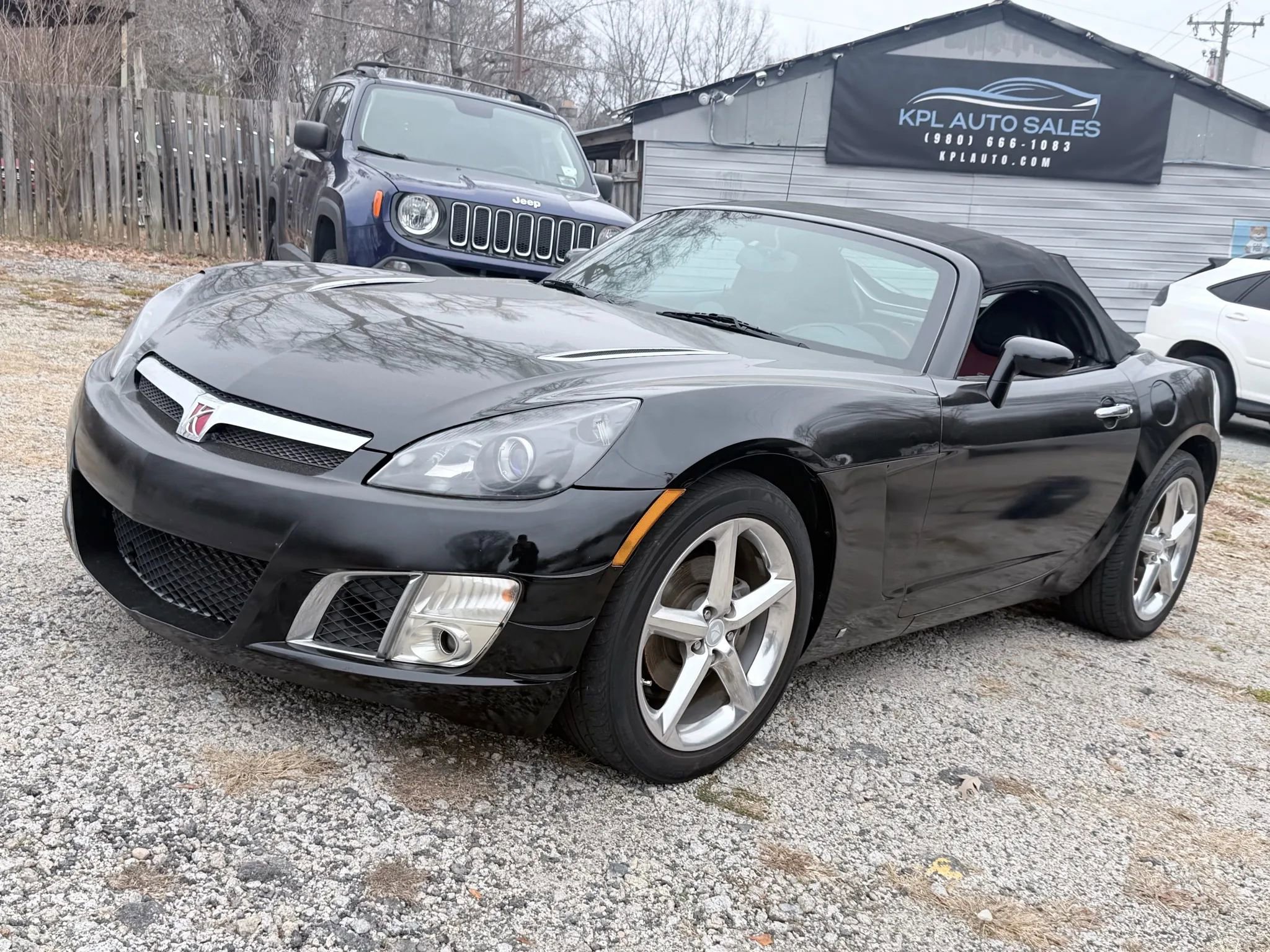 Used 2008 Saturn Sky Red Line RWD image 3