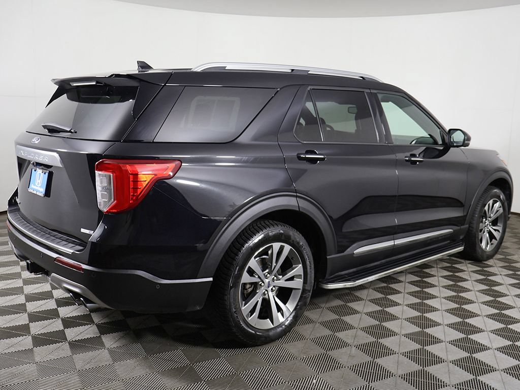 Used 2020 Ford Explorer Platinum w/ Premium Technology Package AWD/4WD image 16