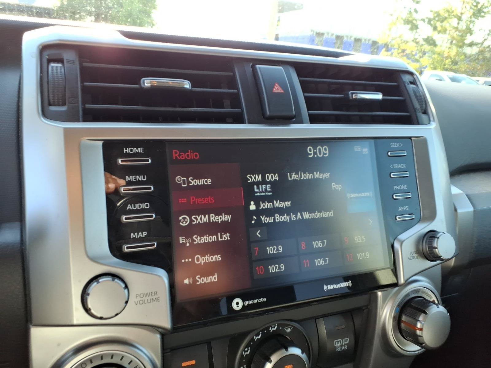 Used 2020 Toyota 4Runner SR5 AWD/4WD image 12