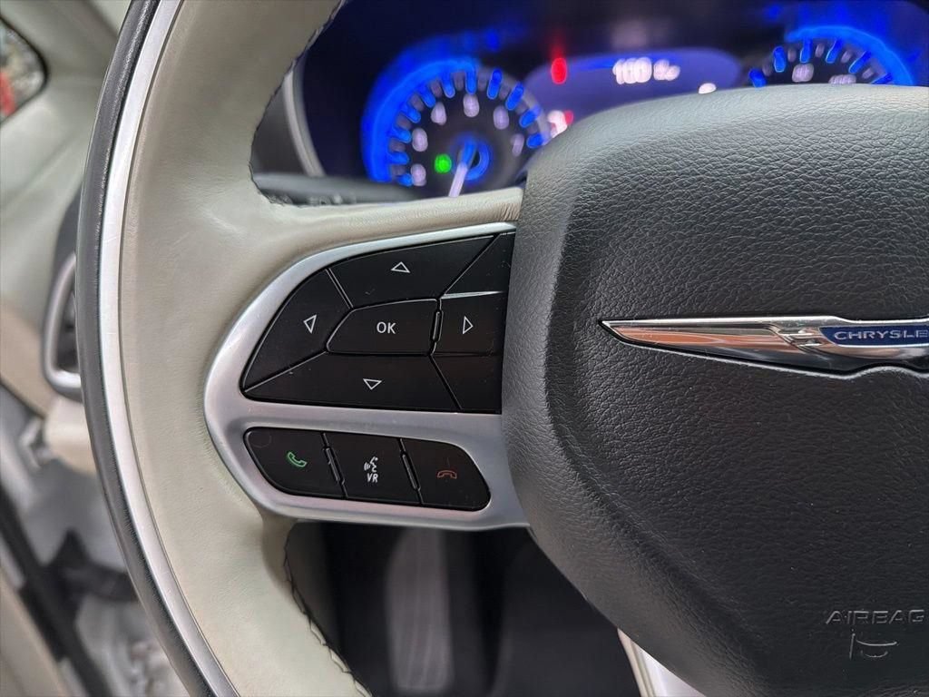 Used 2020 Chrysler Pacifica Limited FWD image 65