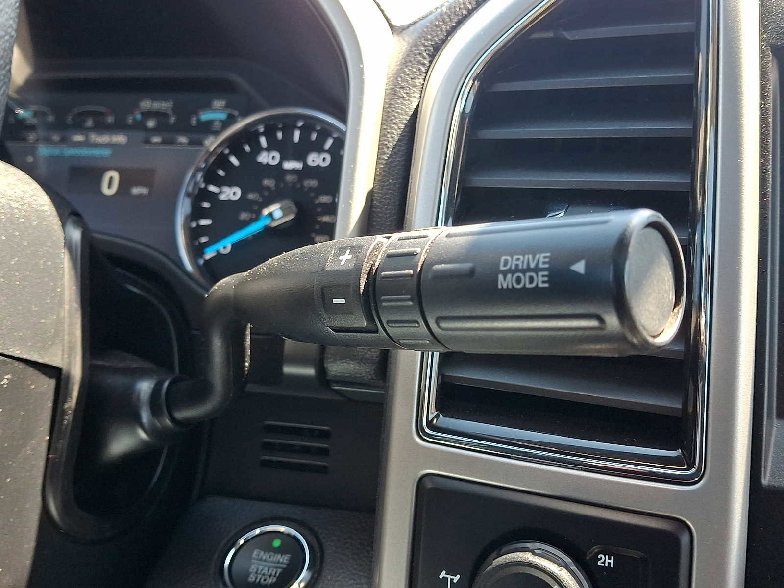 Used 2020 Ford F250 Lariat w/ Lariat Ultimate Package image 17