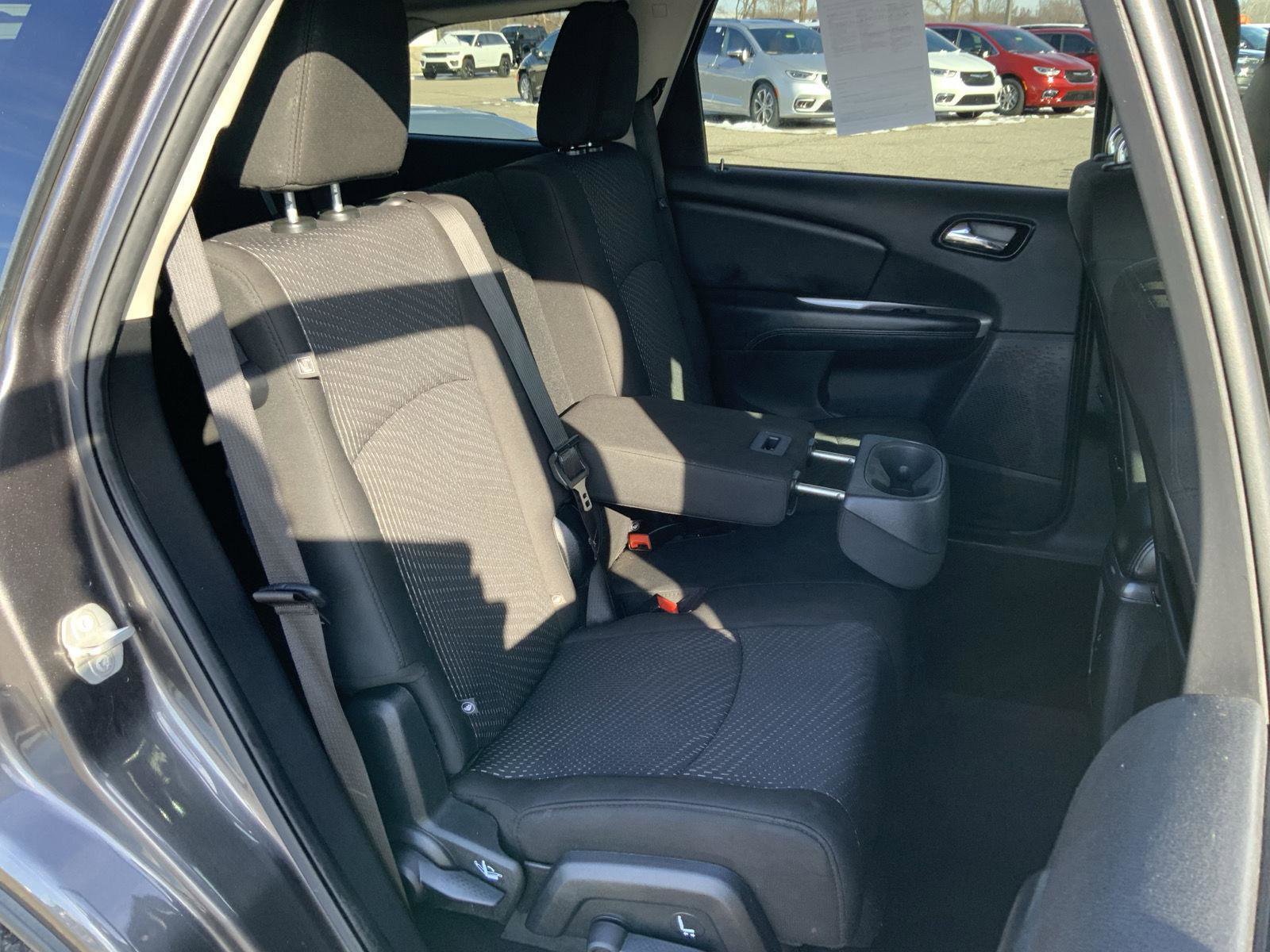 Used 2020 Dodge Journey SE w/ SE Popular Equipment Group image 50