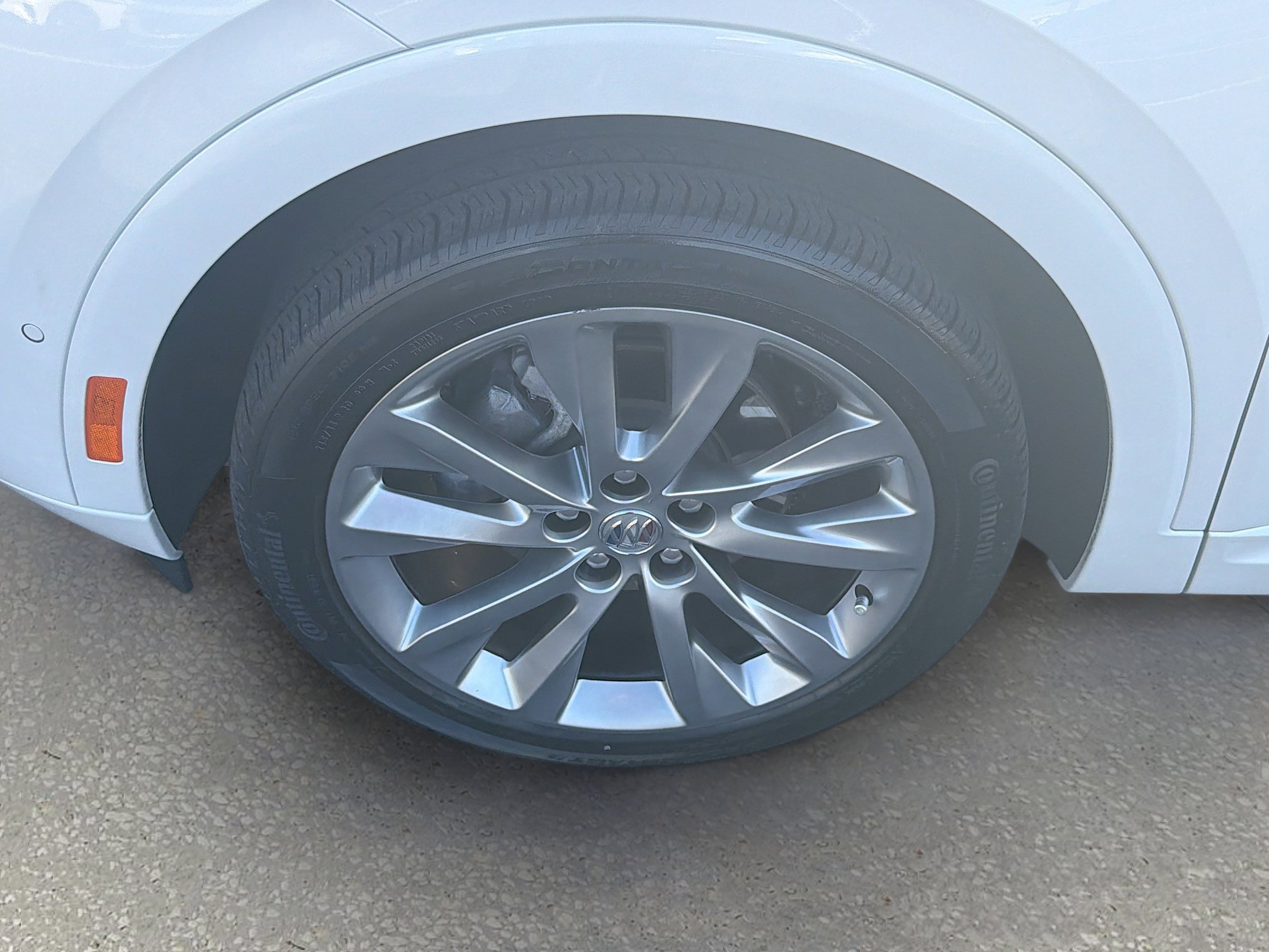 Used 2023 Buick Envision Avenir FWD image 32