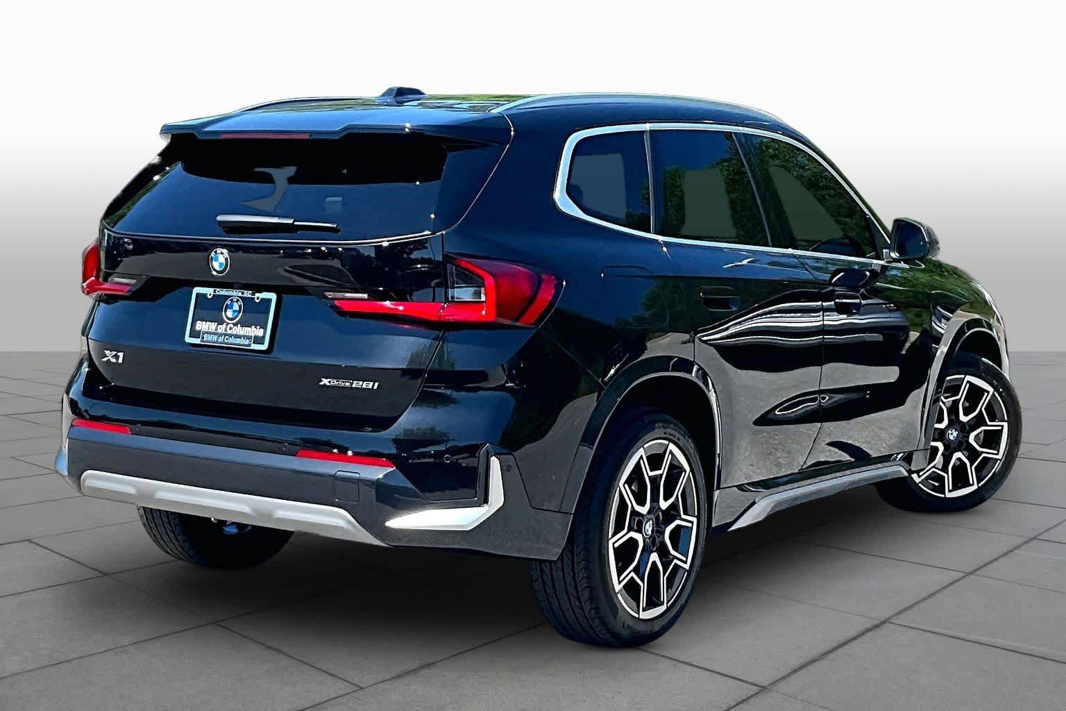 Certified 2025 BMW X1 xDrive28i w/ Convenience Package AWD/4WD image 12