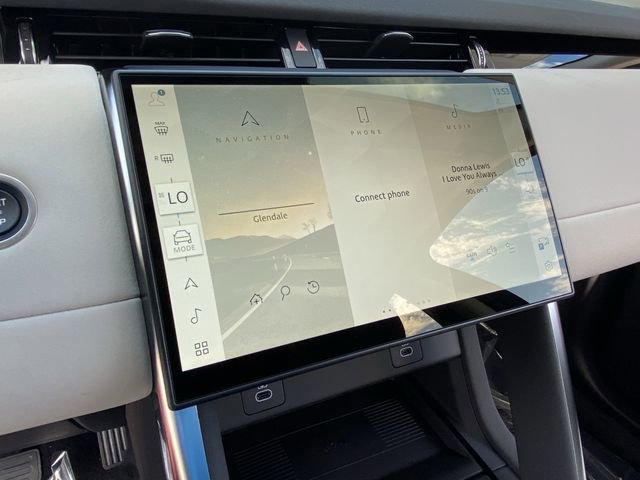 New 2025 Land Rover Discovery Sport S image 8