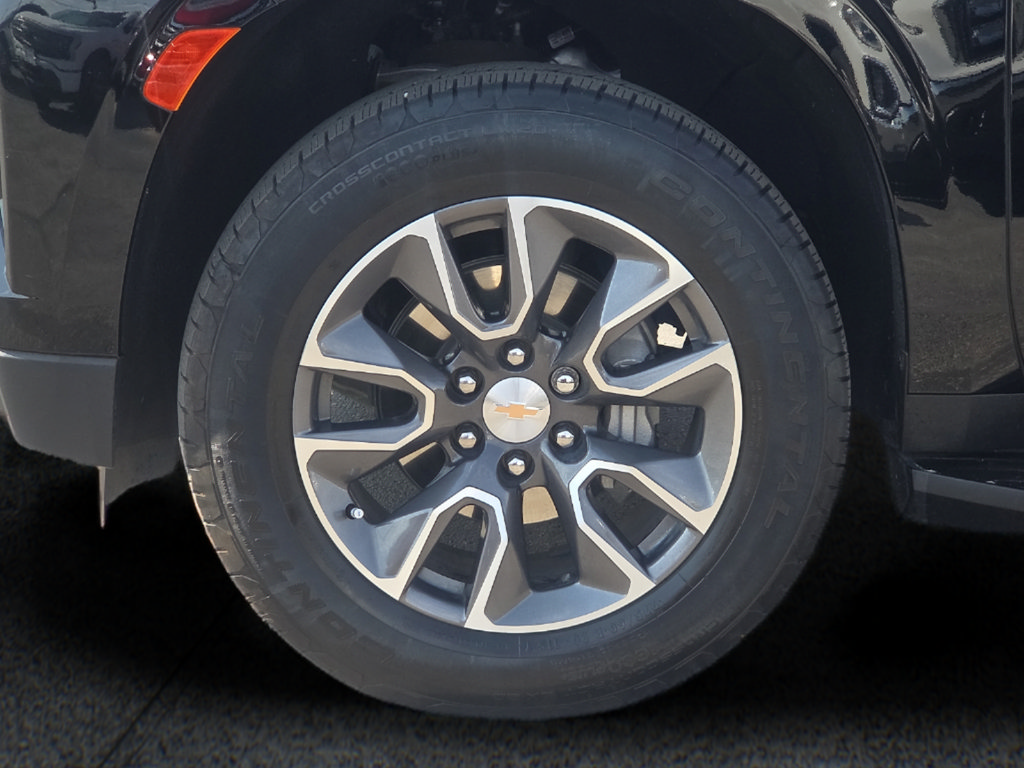 Used 2024 Chevrolet Tahoe LT RWD image 8