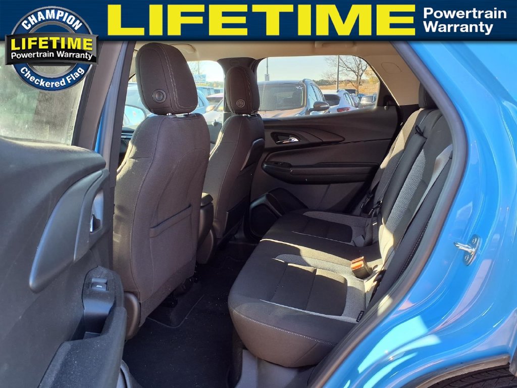 Used 2024 Chevrolet TrailBlazer LT w/ Convenience Package FWD image 11