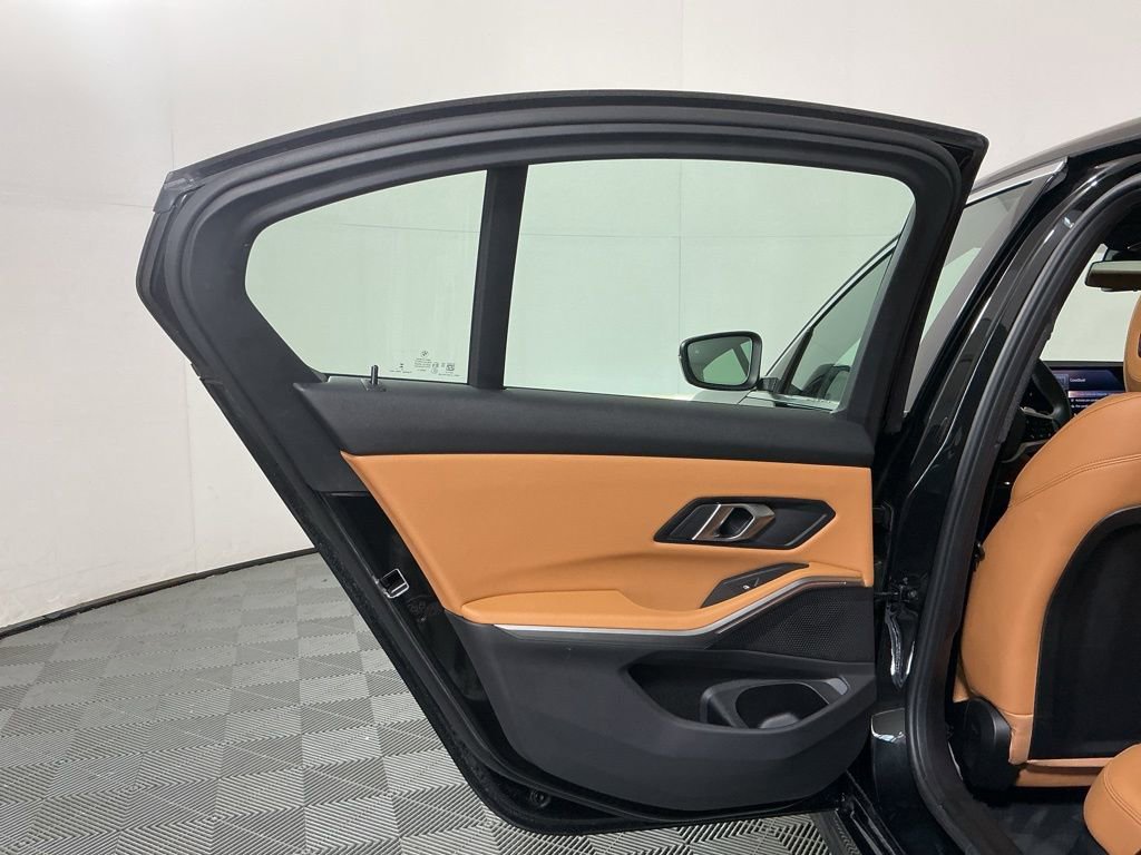 Certified 2025 BMW 330i Sedan w/ Premium Package RWD image 25
