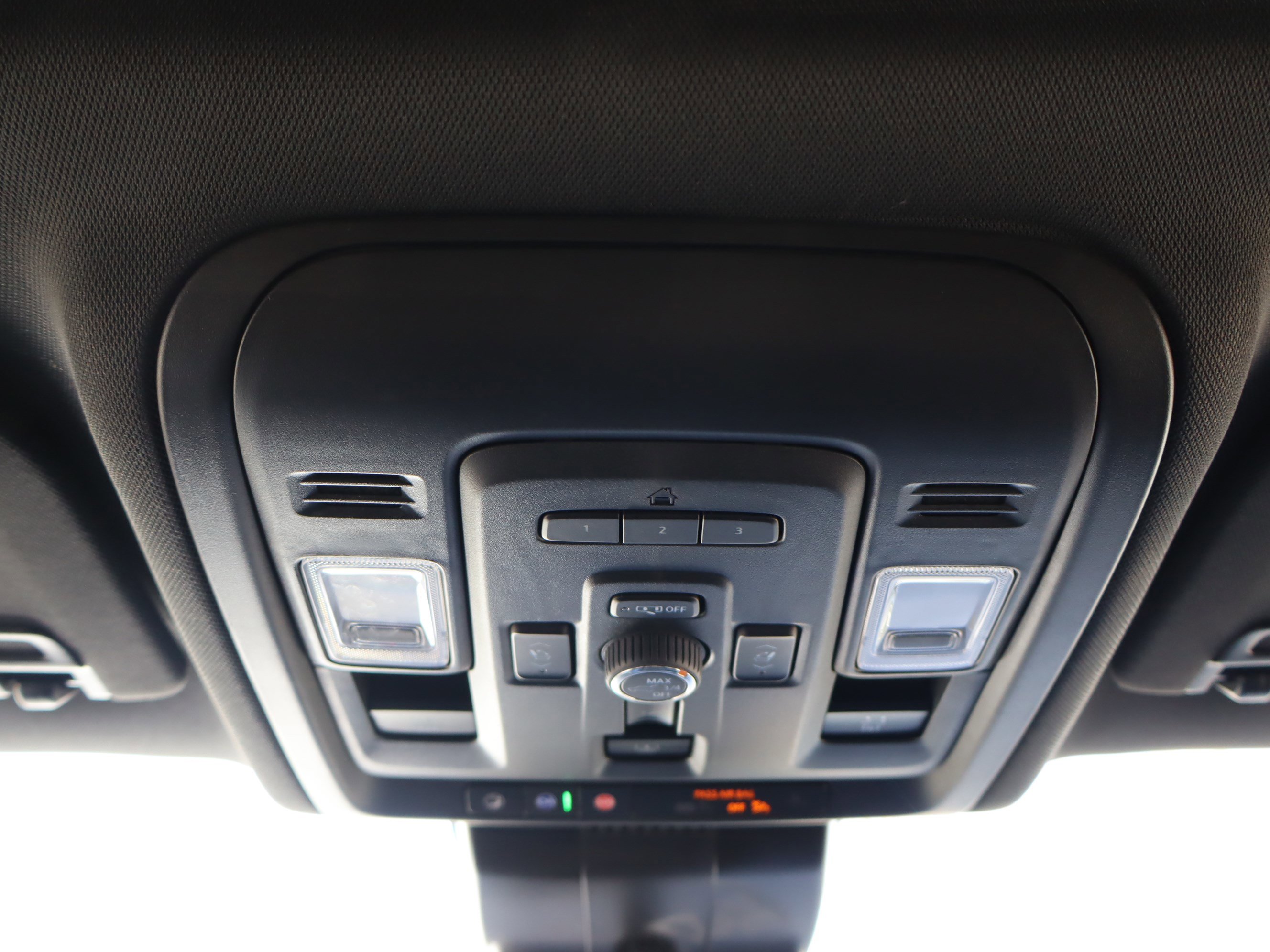 Used 2024 Chevrolet Suburban High Country w/ Advanced Technology Package AWD/4WD image 32