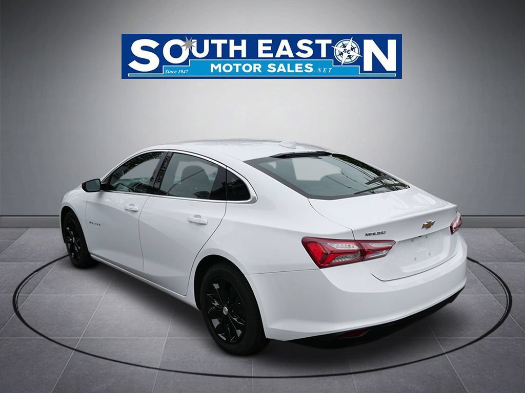 Used 2022 Chevrolet Malibu LT FWD image 5