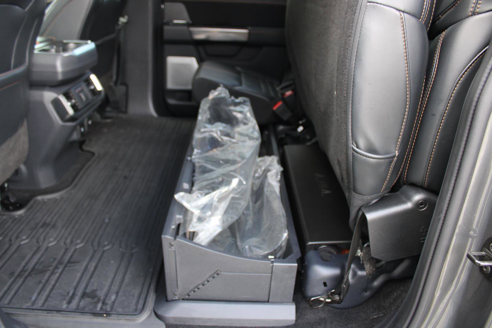 Used 2022 Ford F150 Platinum w/ Equipment Group 701A High image 41