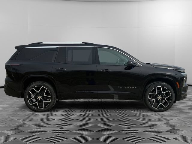 New 2026 Chevrolet Traverse High Country w/ LPO, Floor Liner Package AWD/4WD image 2