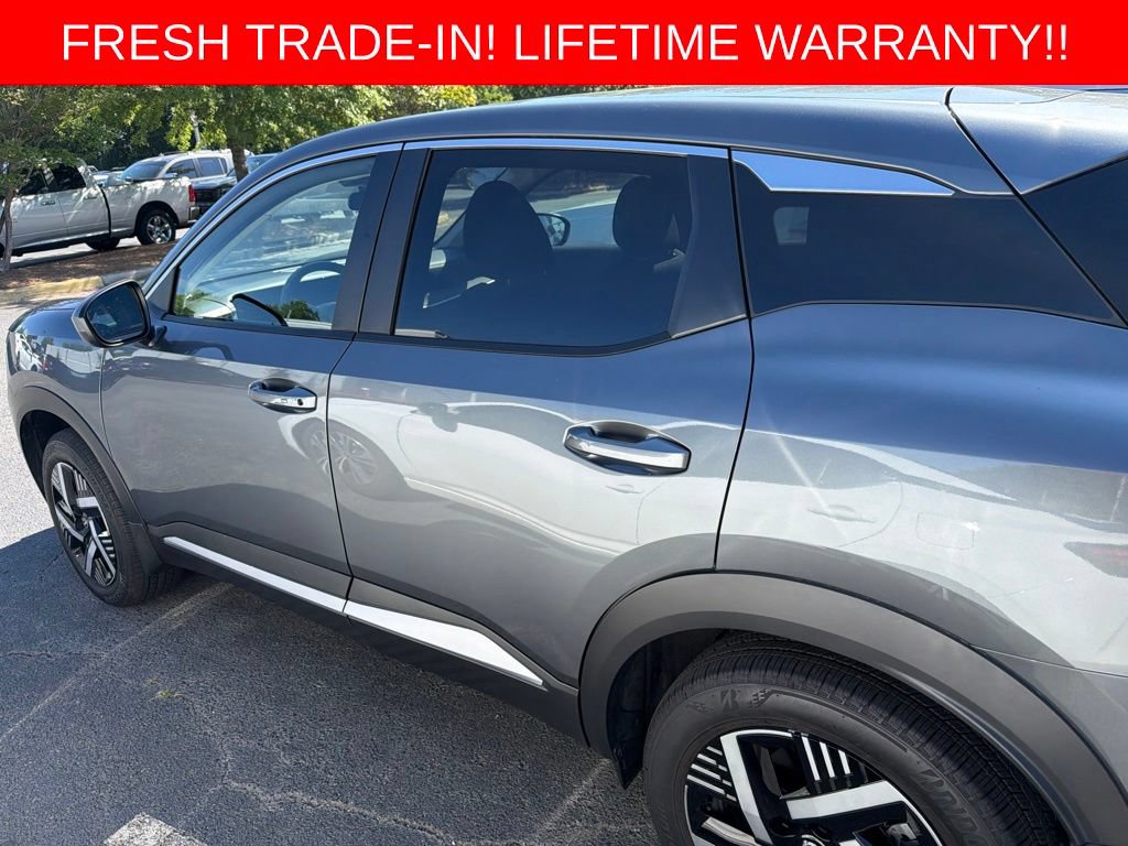 Used 2025 Nissan Kicks SV FWD image 9
