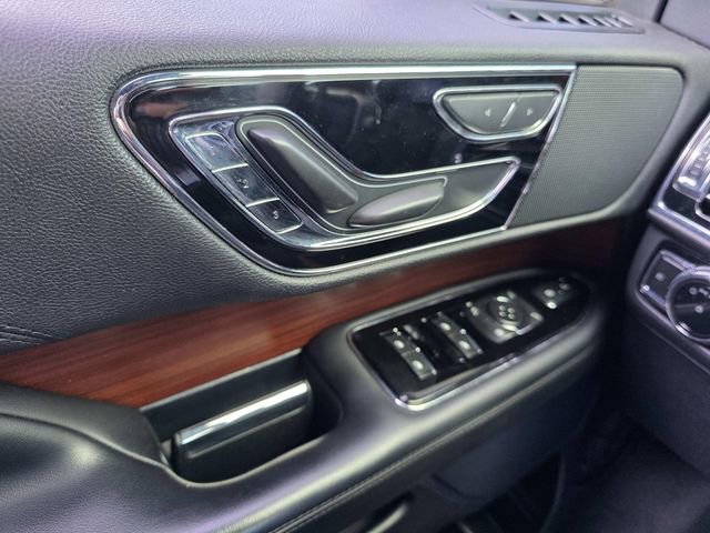 Used 2021 Lincoln Navigator 2WD image 15