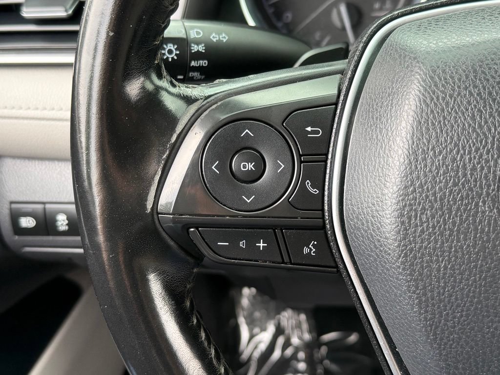 Used 2019 Toyota Camry SE w/ Convenience Package FWD image 30