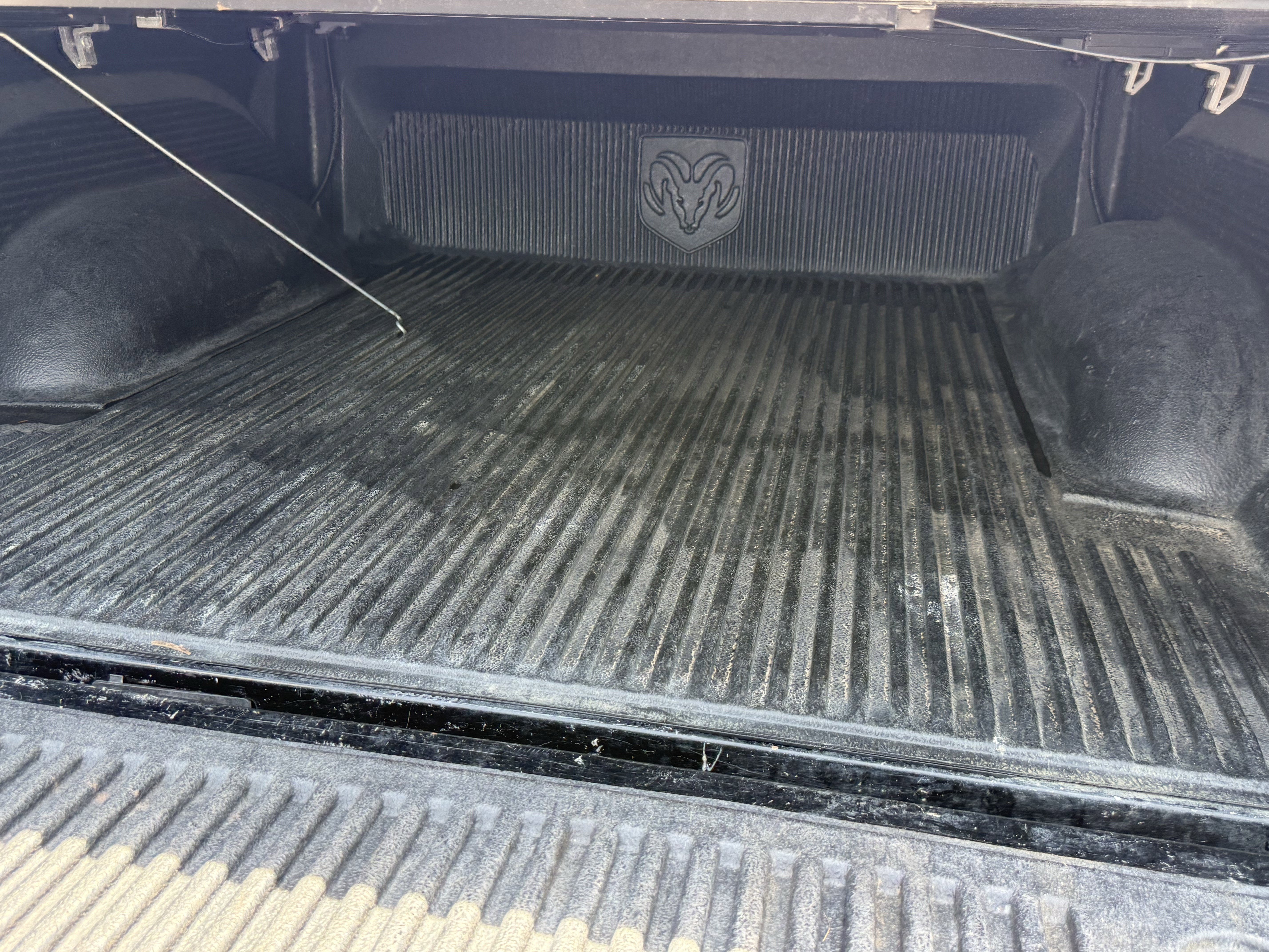 Used 2014 RAM 1500 Classic SLT RWD image 31