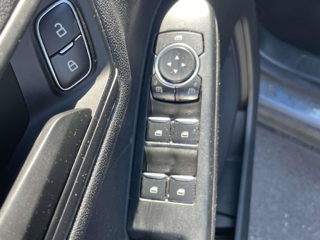 Certified 2023 Ford Escape Active FWD image 16