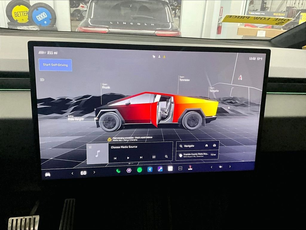 Used 2024 Tesla Cybertruck AWD Crew Cab image 25