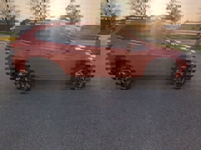 Used 2022 Subaru Crosstrek 2.5i Limited w/ Popular Package #4A image 2