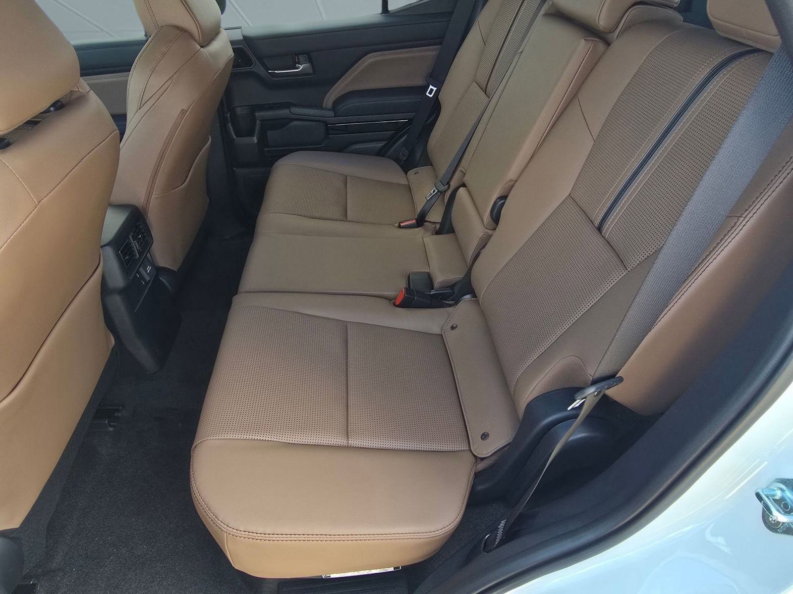 New 2026 Toyota 4Runner Limited AWD/4WD image 14